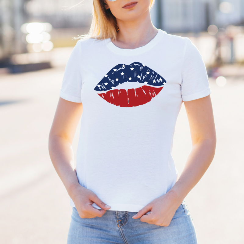 Patriotic Kiss- T-Shirt