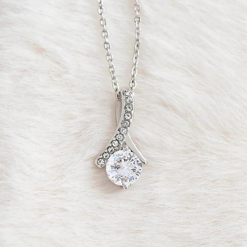 Alluring Beauty Granddaughter Necklace